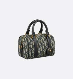 Picture of Dior Handbags _SKUfw239215717fw